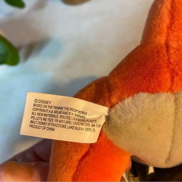 Vintage Walt Disney World Winnie The Pooh Safari Tigger plush Mouseketoys - Picture 8 of 8